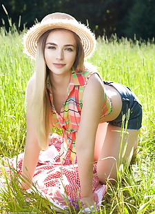  xxx pics Teen first timer removes straw hat and, ass , blonde 